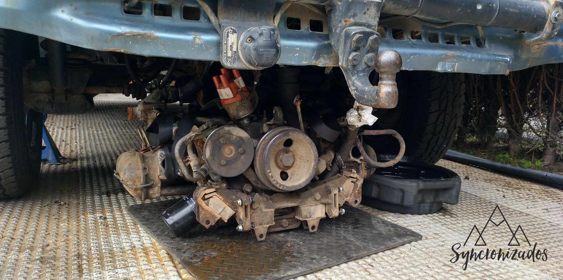 Motor en el suelo